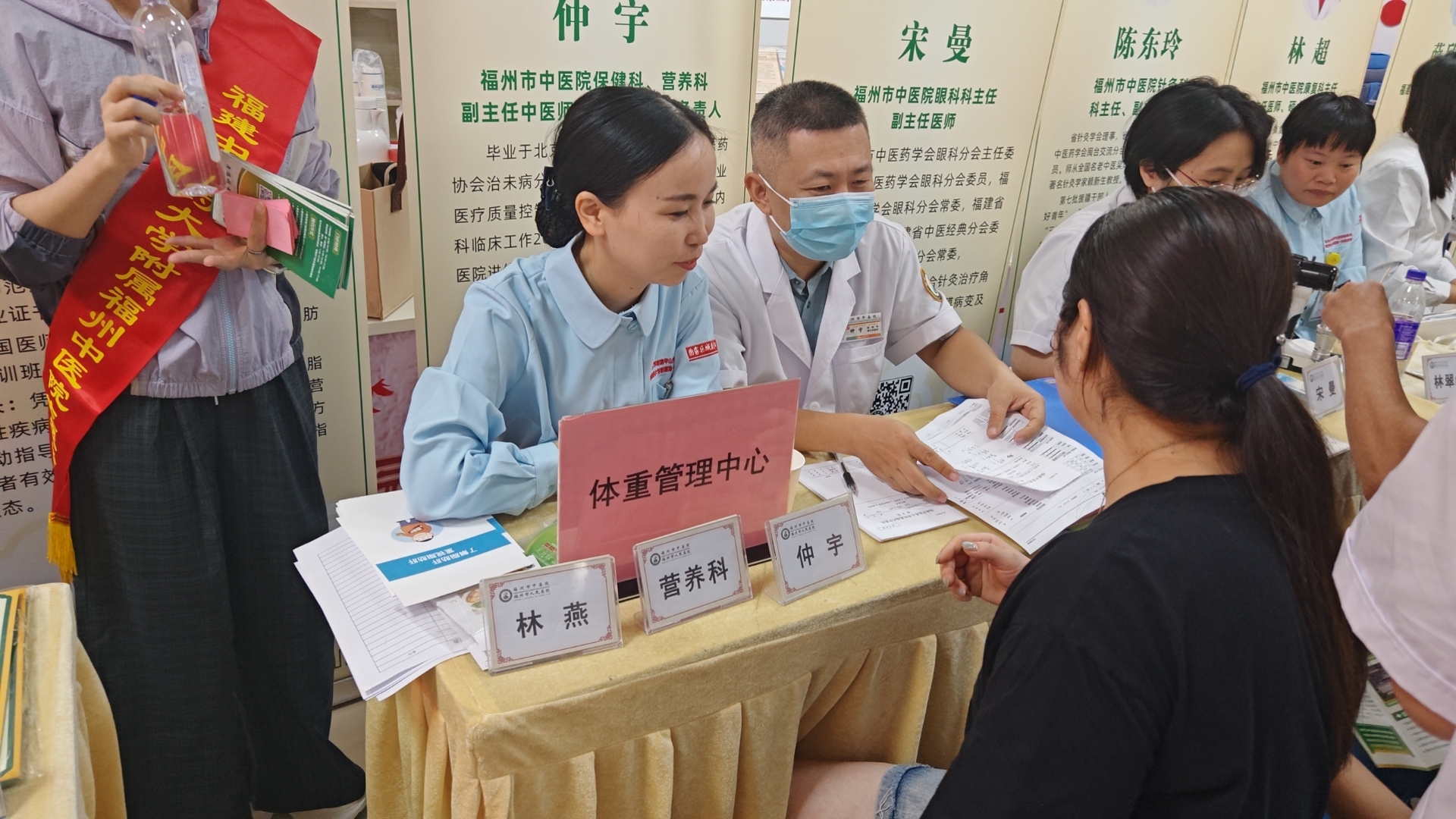 医联体携手进社区,中西医惠民暖人心 医联体携手进社区,中西医惠民暖人心