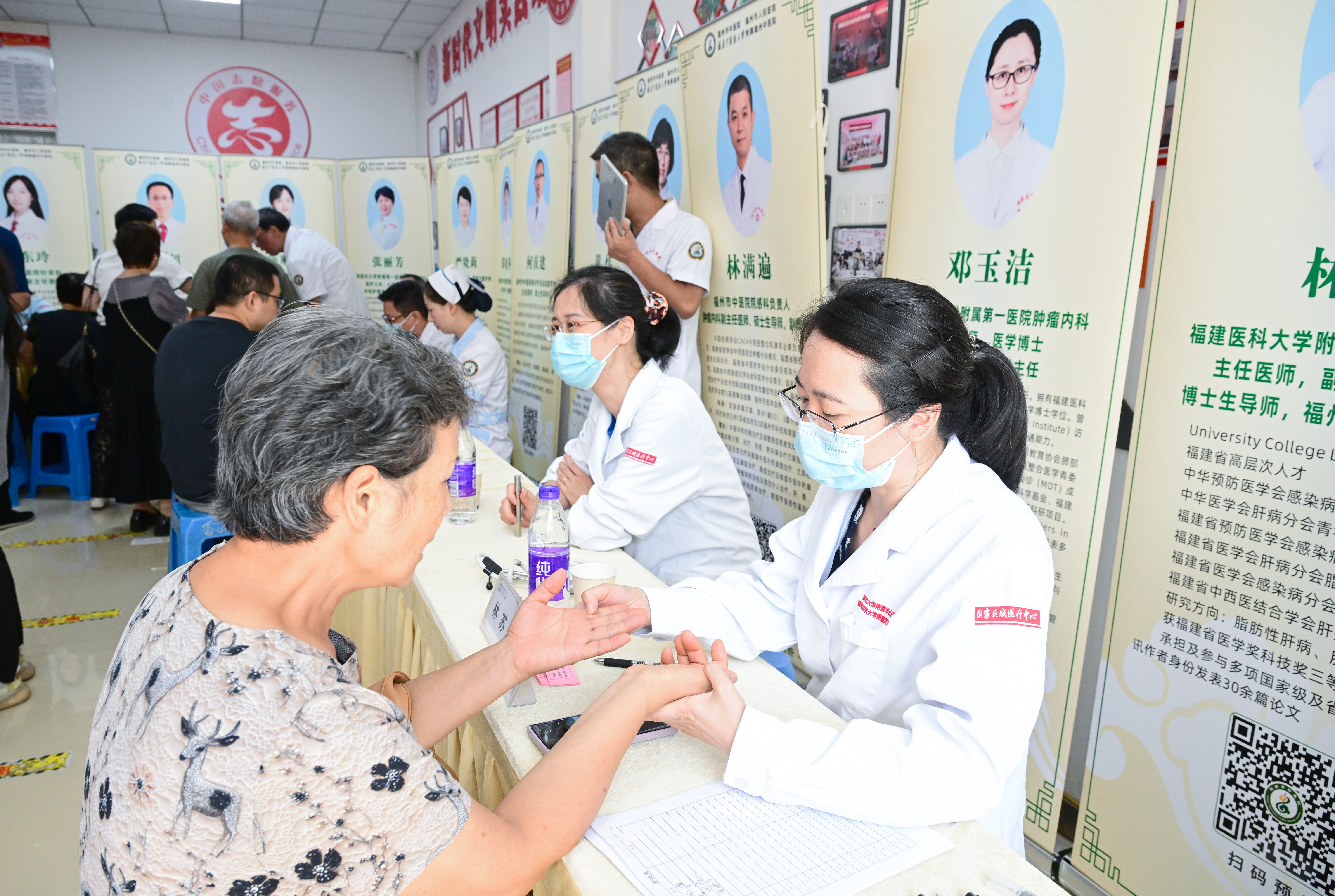 医联体携手进社区,中西医惠民暖人心 医联体携手进社区,中西医惠民暖人心