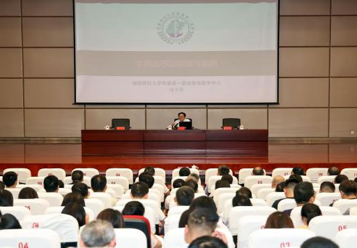 党建引领聚合力 急救先锋践初心——我院急诊医学中心党支部联合多支部开展系列党建活动