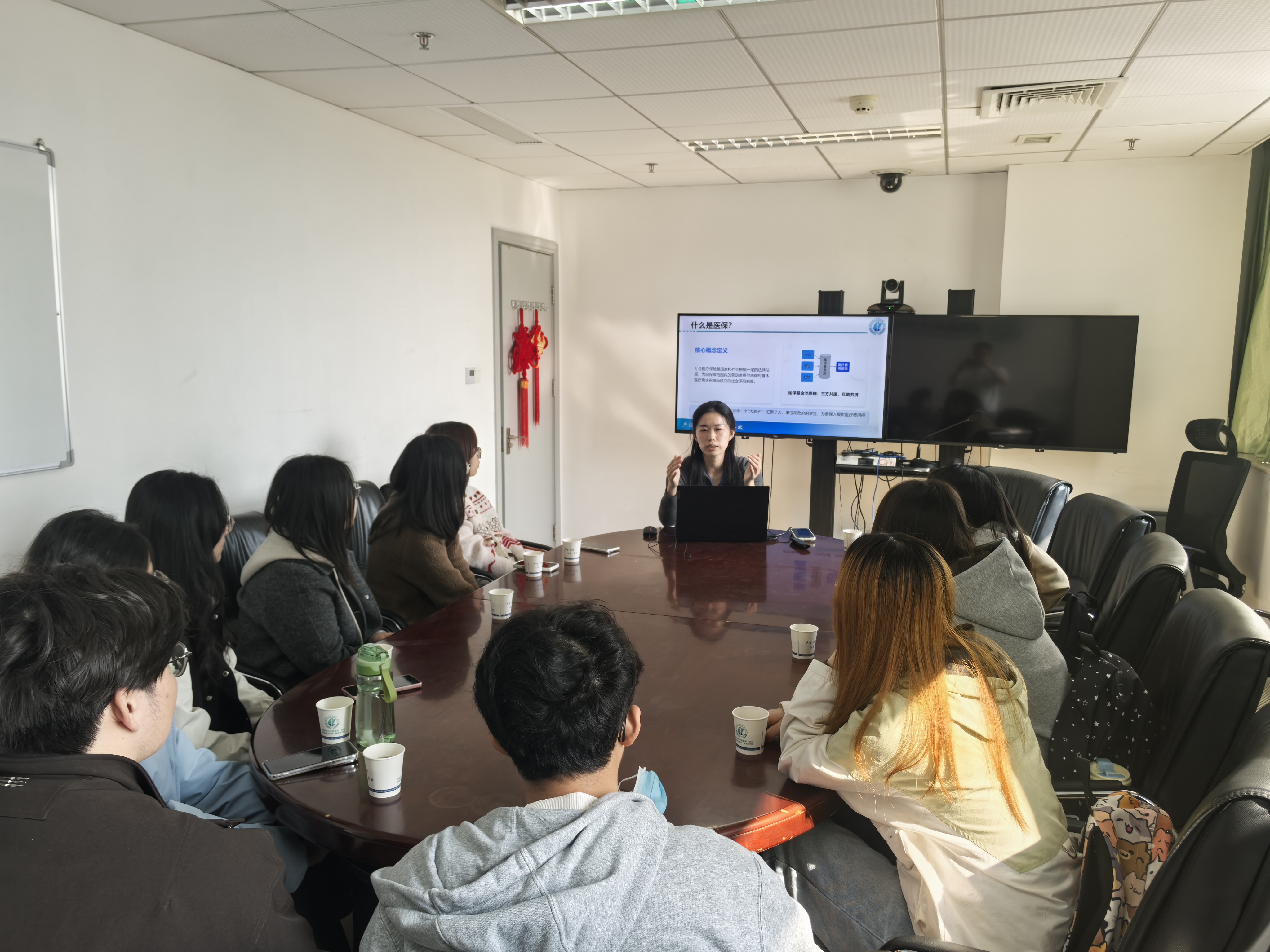 医教协同育英才 医保见习启新程 ——福建医科大学首届医疗保险专业学生来到福医附一医院开展见习活动 医教协同育英才 医保见习启新程 ——福建医科大学首届医疗保险专业学生来到福医附一医院开展见习活动