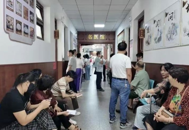 党建引领聚合力 医心为民促发展 ——福医附一医院骨科党支部、骨科第二党支部与云霄县中医院深化党建共建