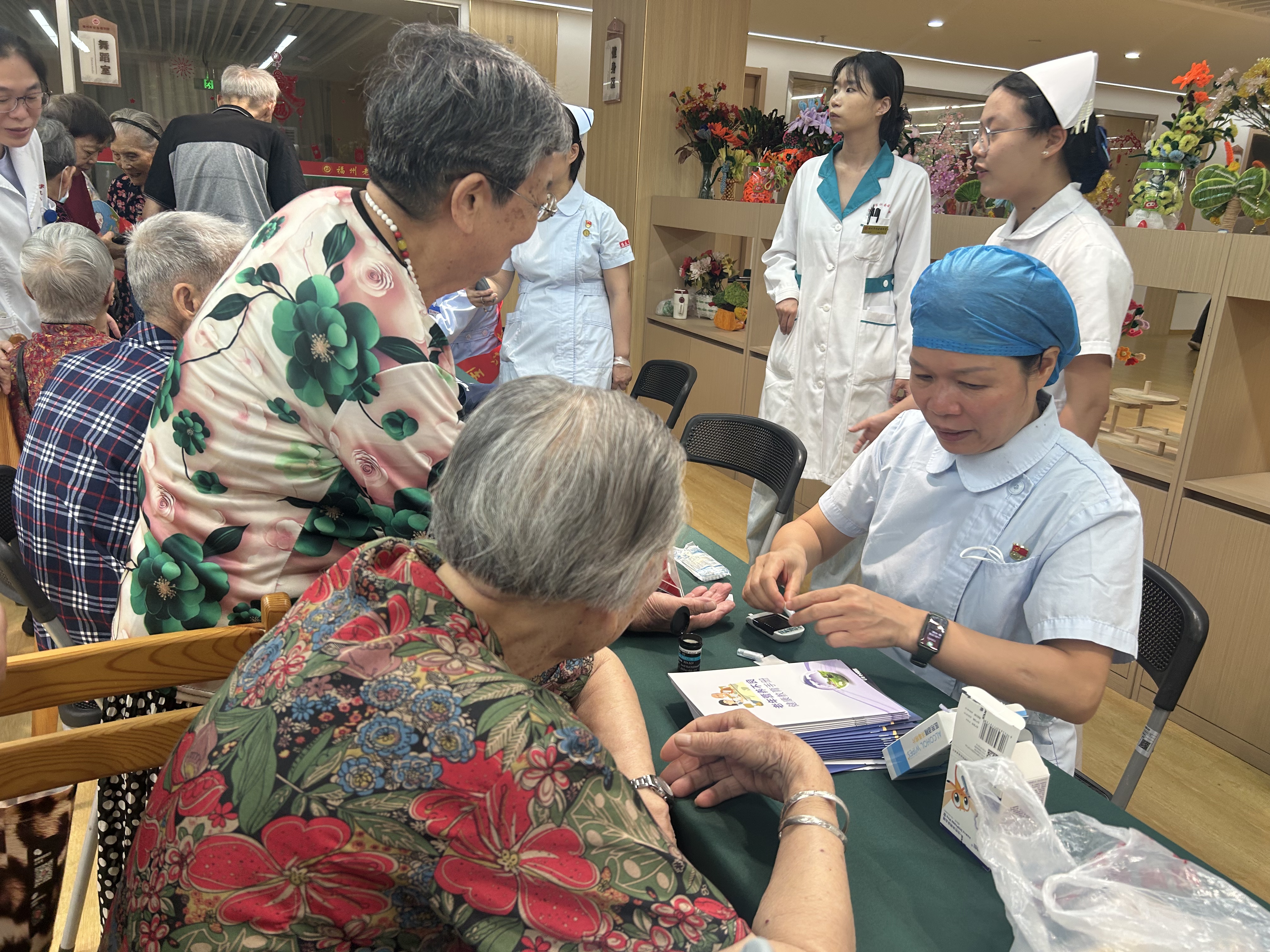 党建共建迎七一，红医温情暖桑榆 ——福医附一联合福州市社会福利院开展建党105周年主题党日活动