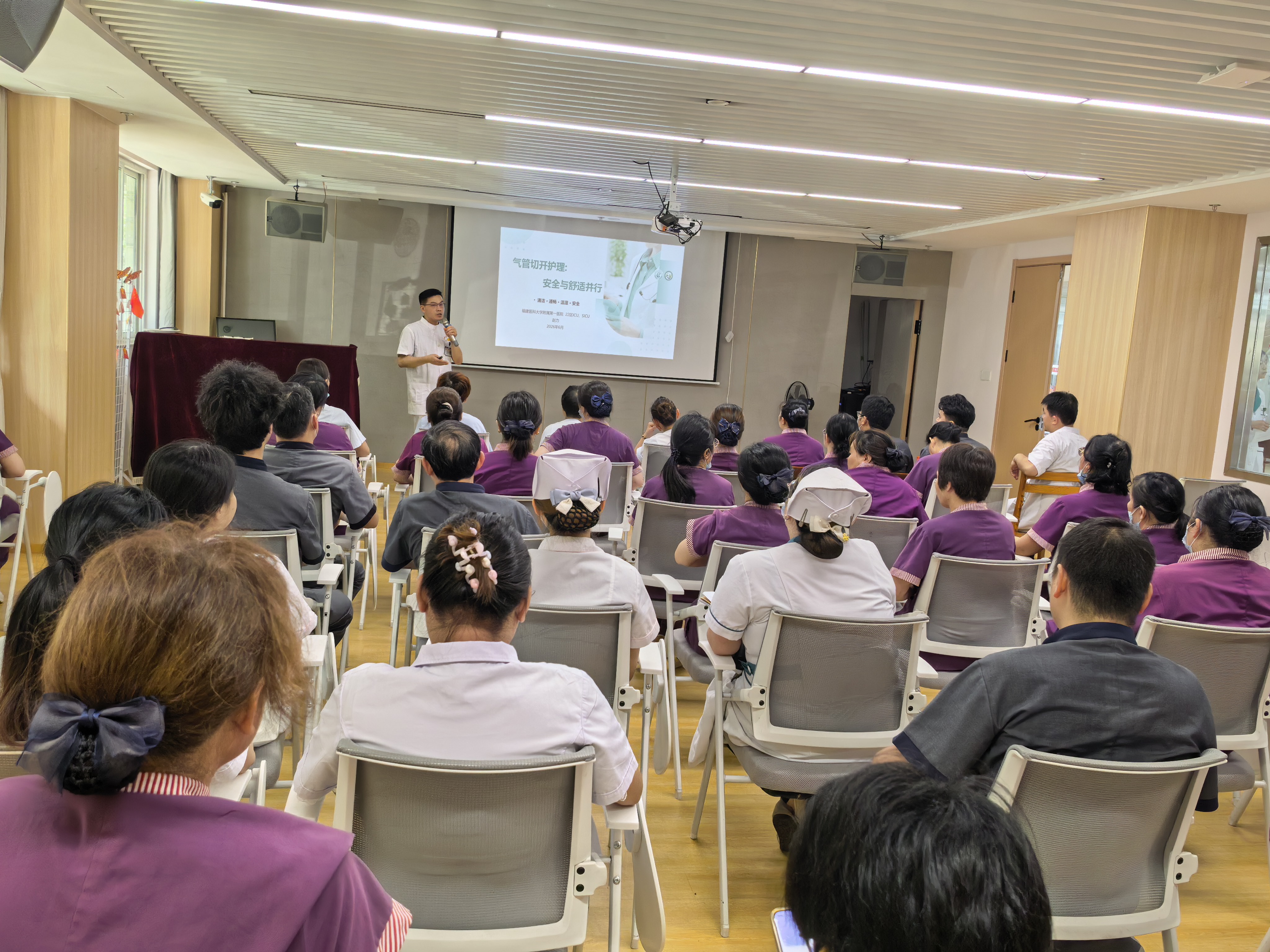 党建共建迎七一，红医温情暖桑榆 ——福医附一联合福州市社会福利院开展建党105周年主题党日活动