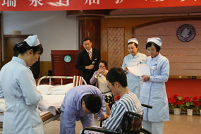 护理部协助后勤服务管理公司顺利完成“首届护理员技能竞赛”