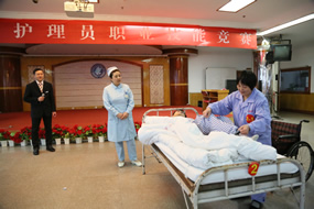 护理部协助后勤服务管理公司顺利完成“首届护理员技能竞赛”