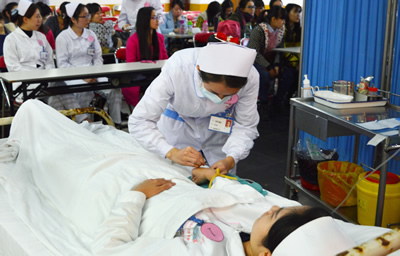 我院举办第二届护理实习生抢救应急技能竞赛