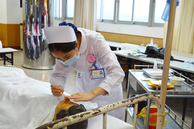 我院举办第二届护理实习生抢救应急技能竞赛