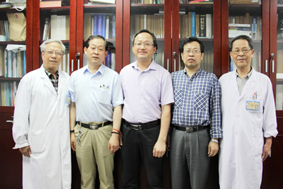 国家级病理学家莅临我院参观指导