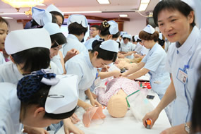 我院护理部顺利举办“导管安全固定工作坊”