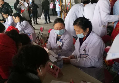 我院妇产科成功举办2017年妇女宫颈癌防治义诊公益活动 我院妇产科成功举办2017年妇女宫颈癌防治义诊公益活动