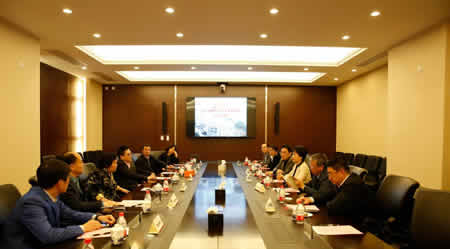 『高水平医院建设系列报道』扎实推进促发展  全面合作见成效--杨立勇院长随省卫生计生委朱淑芳主任等领导一行赴华山医院参访