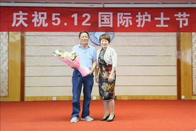 聚焦护理质量安全　倡导护患人文关怀  借高水平医院建设　做可持续护理发展--记福建医科大学附属第一医院2017年5.12国际护士节庆祝大会