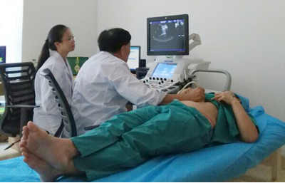 我院名医顾问团赴东山县义诊讲学