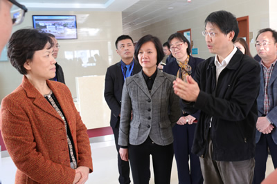 打造良策惠民的紧密型医联体典范——福建省卫计委朱淑芳主任一行莅临闽南医院(医联体)调研指导侧记 打造良策惠民的紧密型医联体典范——福建省卫计委朱淑芳主任一行莅临闽南医院(医联体)调研指导侧记