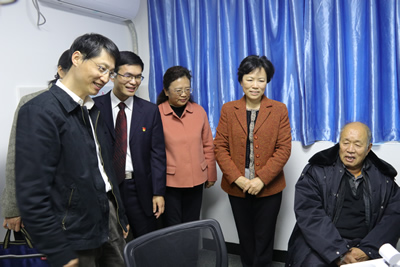 打造良策惠民的紧密型医联体典范——福建省卫计委朱淑芳主任一行莅临闽南医院(医联体)调研指导侧记 打造良策惠民的紧密型医联体典范——福建省卫计委朱淑芳主任一行莅临闽南医院(医联体)调研指导侧记