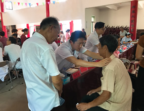 『致敬医师节』我院六个党支部联合开展送服务下基层党建活动 『致敬医师节』我院六个党支部联合开展送服务下基层党建活动