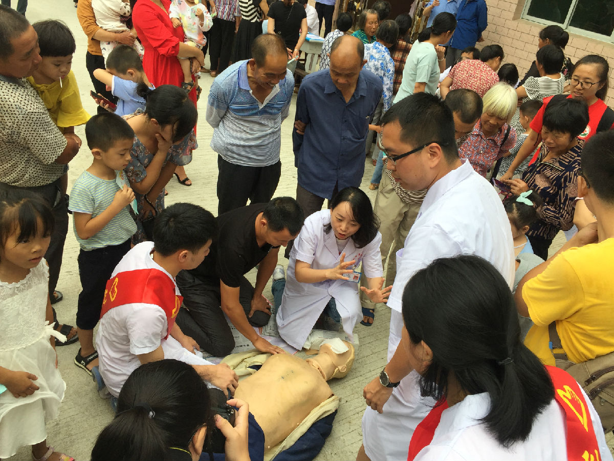 爱心服务到武陵，义诊活动暖人心 ——“医心相护，逐梦红颜”赴革命老区三明大田医疗实践队走进武陵乡义诊