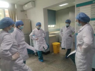 冲锋前线 只为救人 —— 感染科抗疫纪实 冲锋前线 只为救人 —— 感染科抗疫纪实