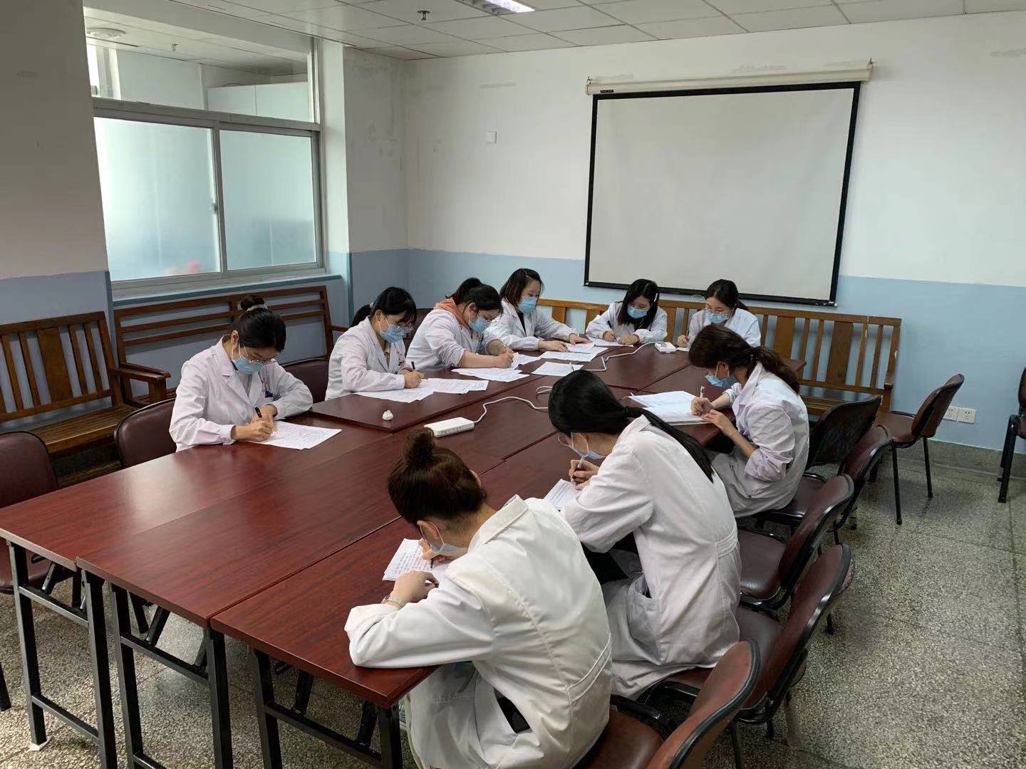 我院2020年住院医师规范化培训业务测试综合成绩荣进全国前百名 我院2020年住院医师规范化培训业务测试综合成绩荣进全国前百名