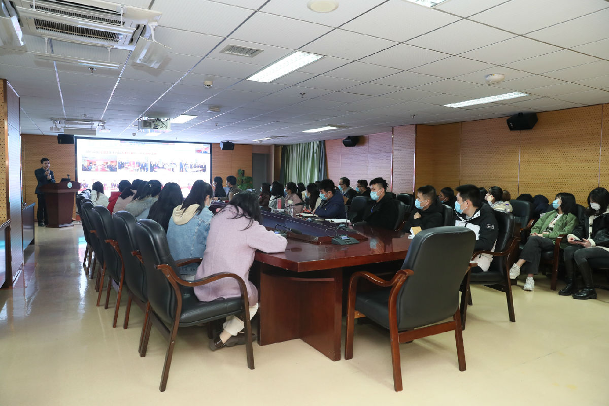 青春恰似火 扬帆正当时——我院完成2021年入职行政人员规范化培训(第二阶段) 青春恰似火 扬帆正当时——我院完成2021年入职行政人员规范化培训(第二阶段)