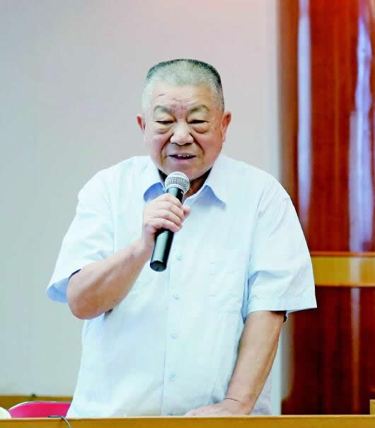 慕容慎行简介