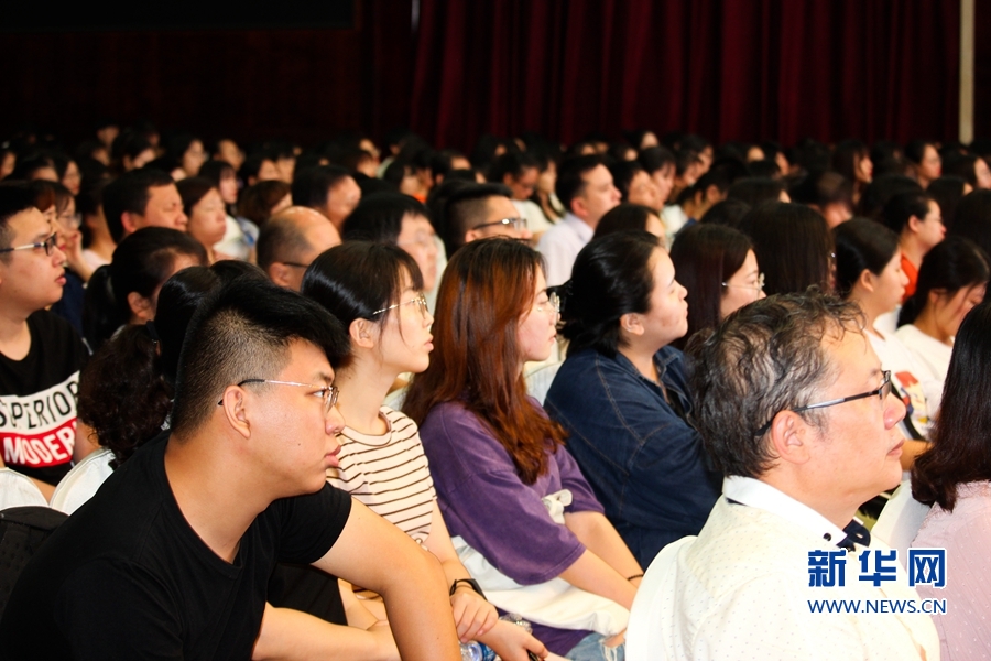 【慕容慎行同志先进事迹巡讲系列-三明站】新华网‖【组图】医者仁心·榜样力量 【慕容慎行同志先进事迹巡讲系列-三明站】新华网‖【组图】医者仁心·榜样力量