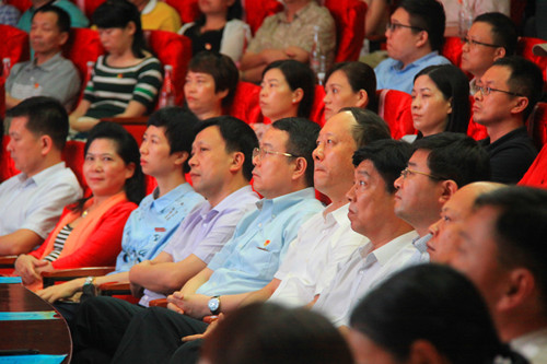 【慕容慎行同志先进事迹巡讲系列-宁德站】中国生命关怀协会医院人文建设委员会官方网站‖闽东医院:选派36名医务人员参加慕容慎行同志先进事迹报告会 【慕容慎行同志先进事迹巡讲系列-宁德站】中国生命关怀协会医院人文建设委员会官方网站‖闽东医院:选派36名医务人员参加慕容慎行同志先进事迹报告会