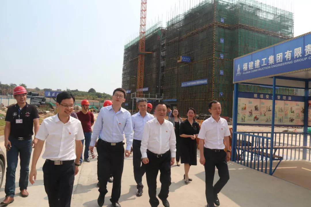 我院党委书记林章雅教授一行到闽南医院开展“不忘初心、牢记使命”主题调研工作 我院党委书记林章雅教授一行到闽南医院开展“不忘初心、牢记使命”主题调研工作